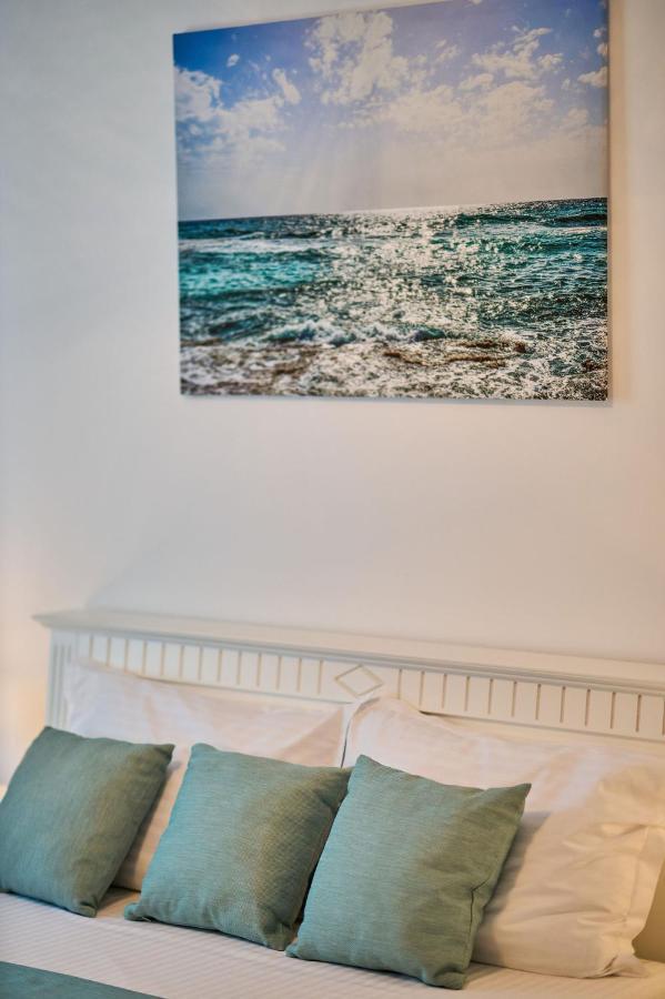 Seastar Apartment - Spa N Pools Beach Resort Mamaia Exteriör bild