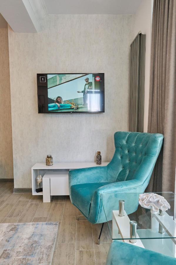 Seastar Apartment - Spa N Pools Beach Resort Mamaia Exteriör bild